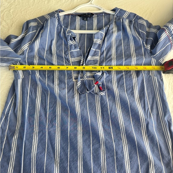 Tommy Hilfiger Blue Striped Women's Top Small - Picture 9 of 9